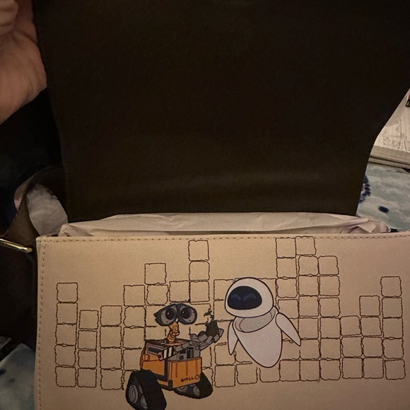 Loungefly Brown and Cream Crossbody Bag - Picture 4 of 5
